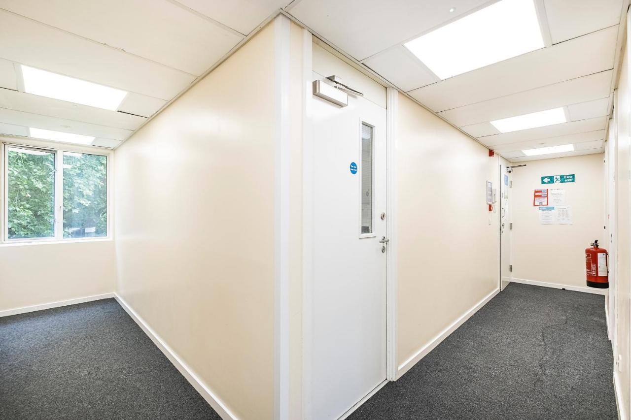 Private Rooms In Colindale - Sk The Hyde ภายนอก รูปภาพ